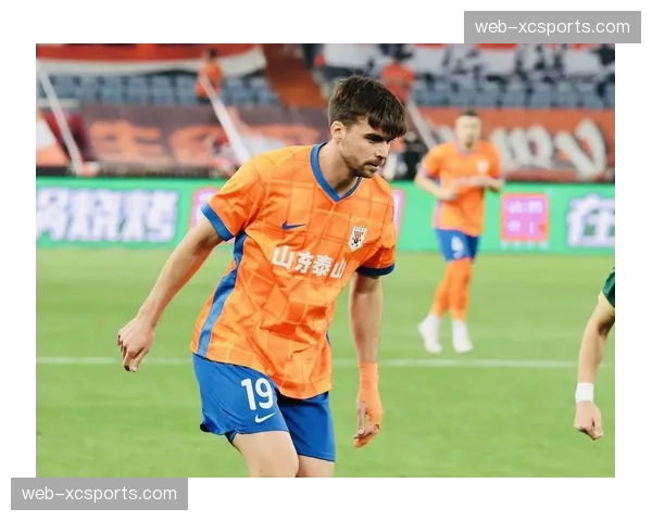 山东泰山客场1-0小胜河南 卡扎伊什维利吊射破门终结连败